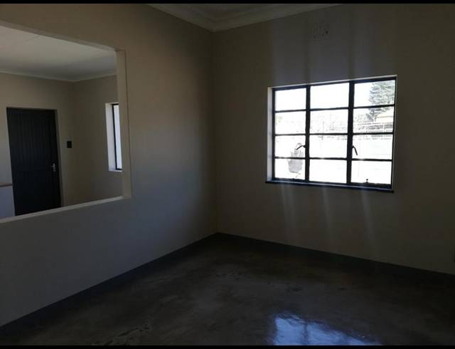 BUSINESS PROPERTY TO RENT IN NORTHMEAD
